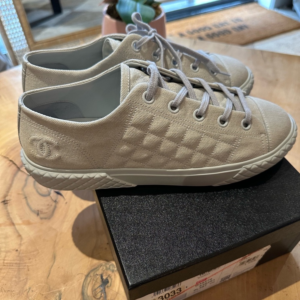 CHANEL Light Gray Quilted Sneakers